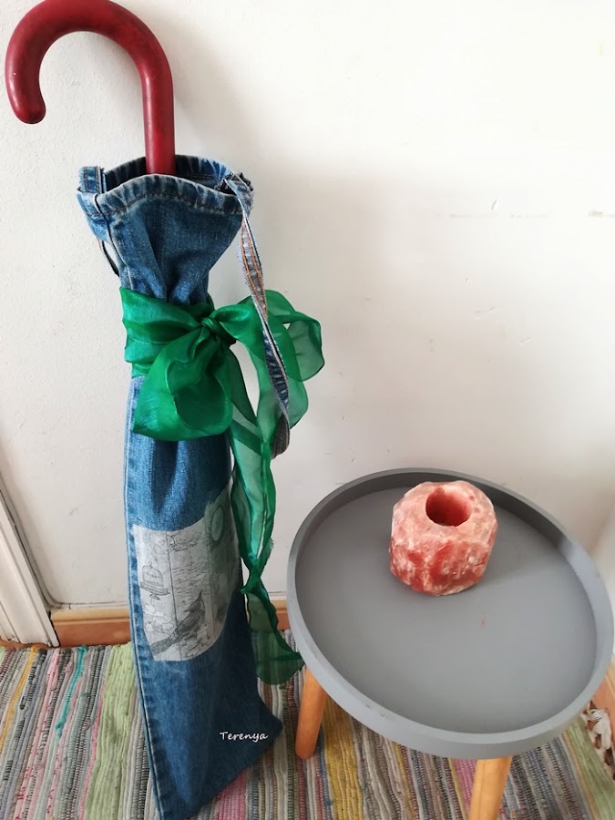 como-hacer-packaging-paraguas-reciclando-tejanos