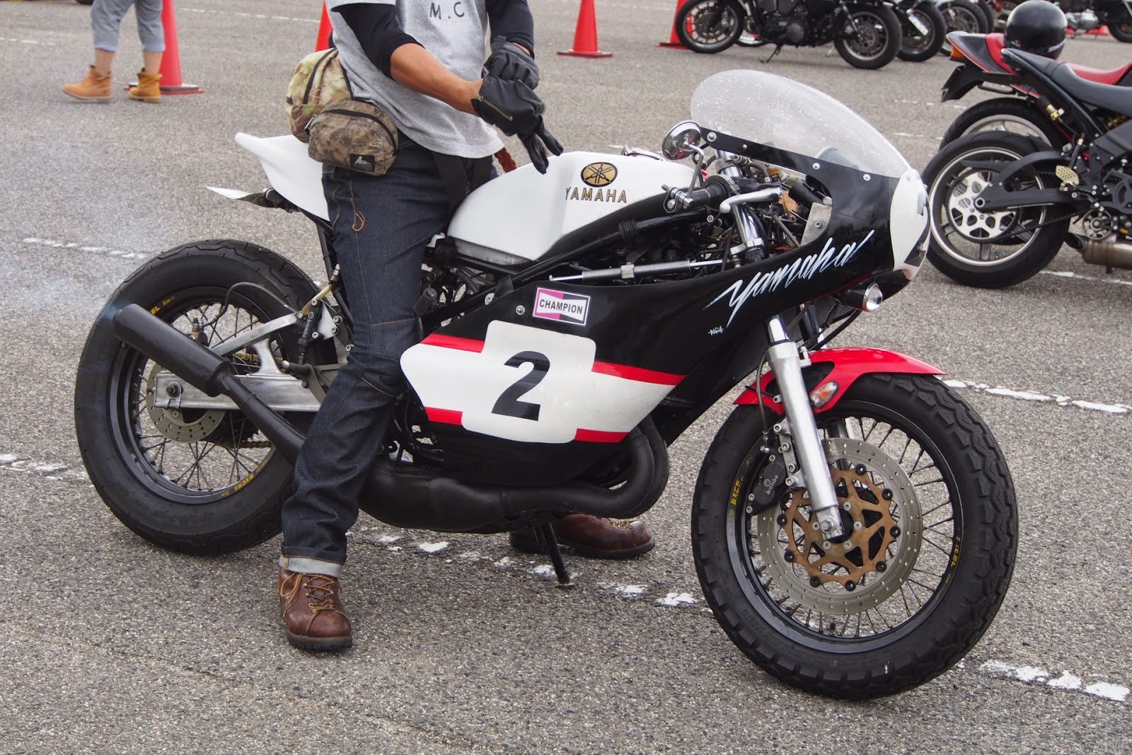 cafe racer half fairing