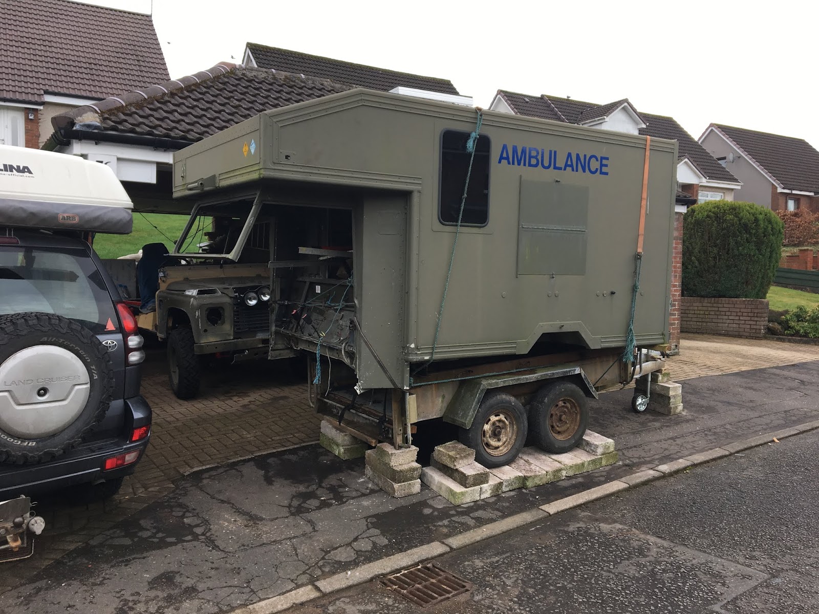 Land Rover Defender 130 - Wolf (Pulse Ambulance))