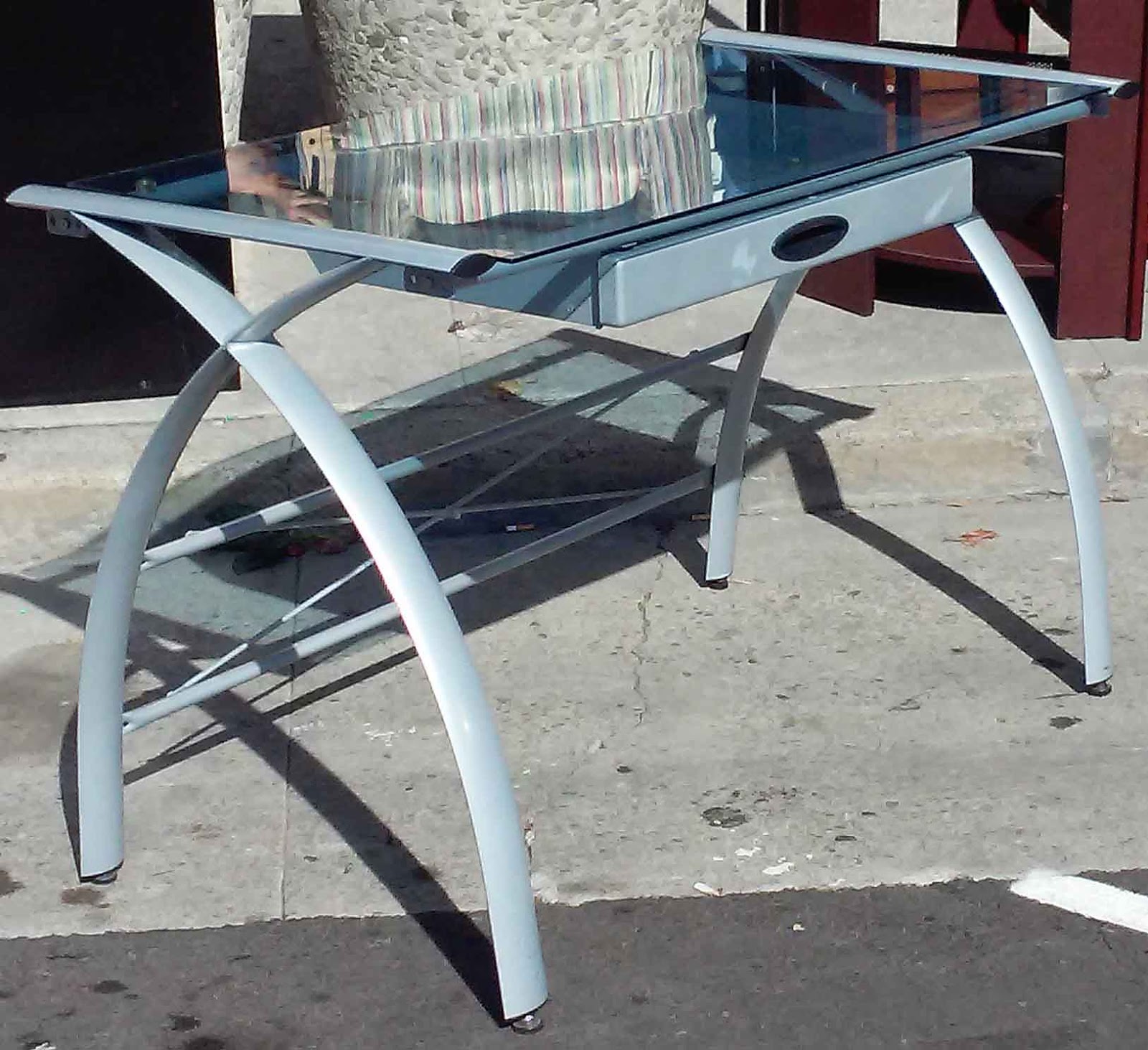 UHURU FURNITURE & COLLECTIBLES SOLD Glass Desk 40