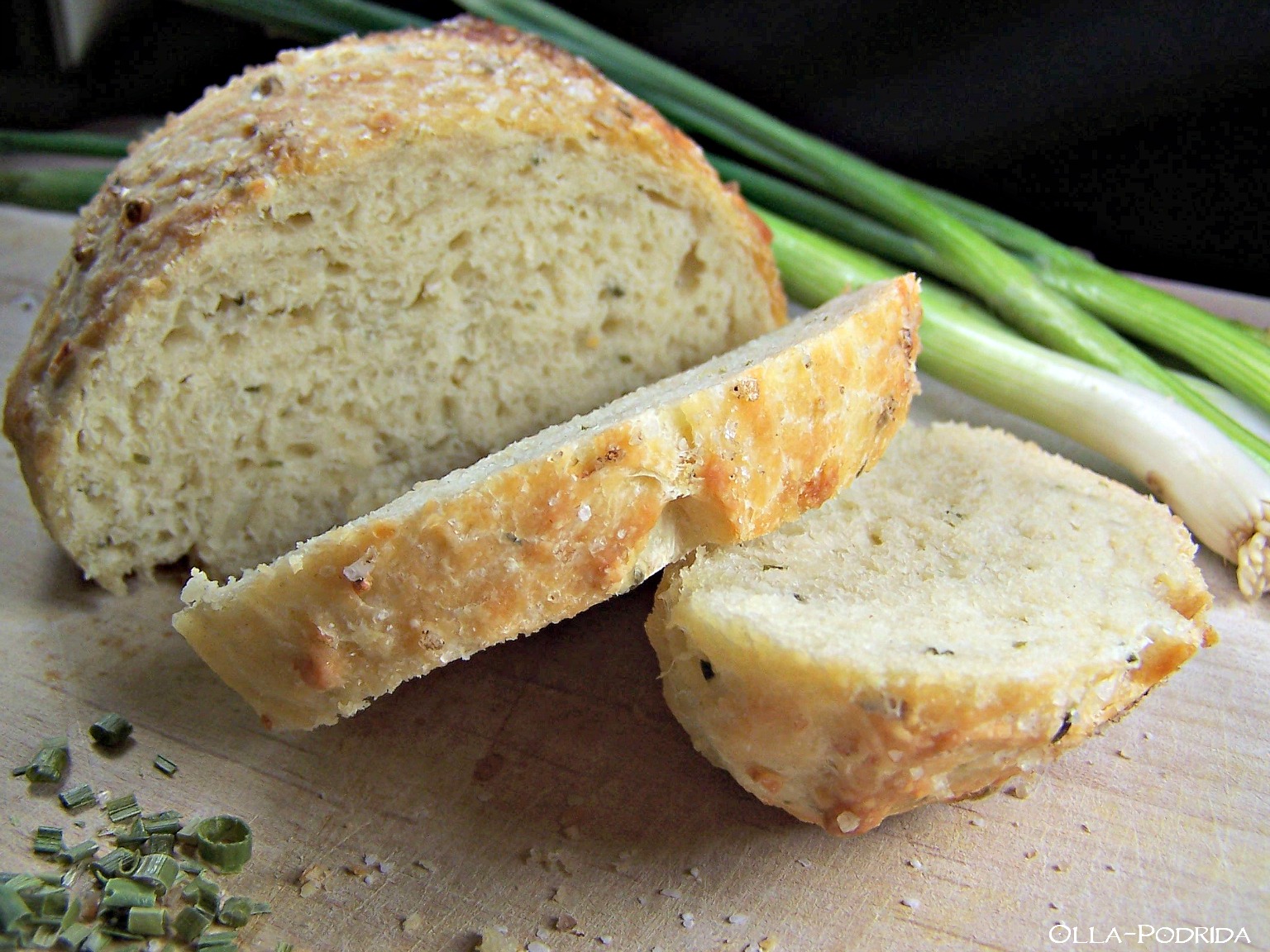 OllaPodrida Onion & Chive Bread