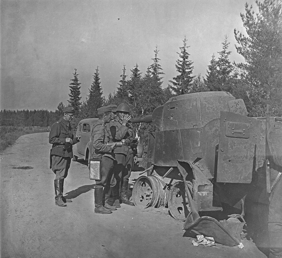 Броневой автомобиль БА-10 ~ BERGHOFDAY