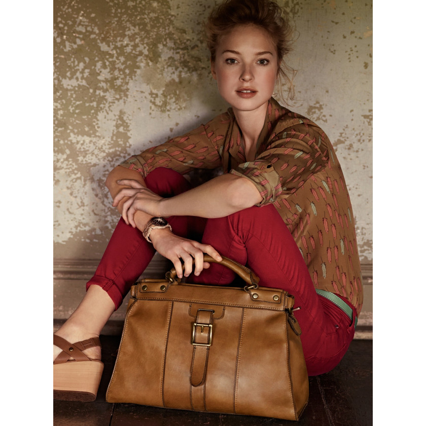 The Leather Shop: Benefits of leather handbags
