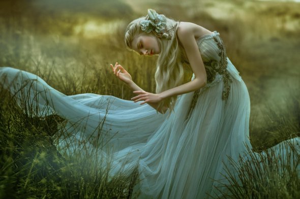 As oníricas e líricas fotografias fashion, surreais e fantasiosas de Lillian Liu Lillian Liu arte fotografia fashion surreal mulheres modelos fantasia onírico lirismo