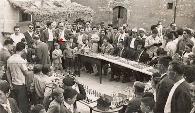Más simultáneas de ajedrez en Castellar de N’Hug en 1957