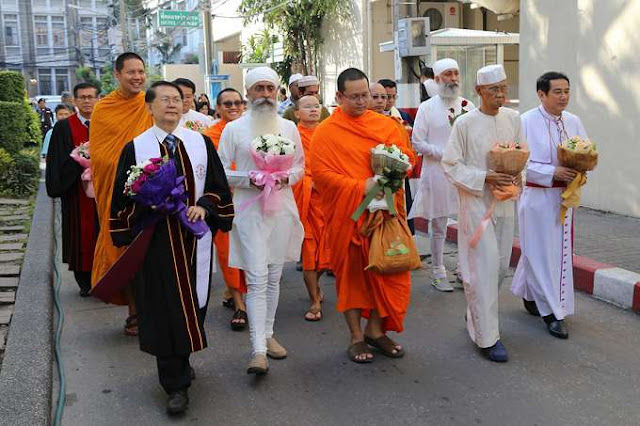  Five religions in Thailand send powerful message