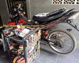 Cara pasang alarm motor remote pada Suzuki Satria F Cara pasang alarm motor remote pada Suzuki Satria F