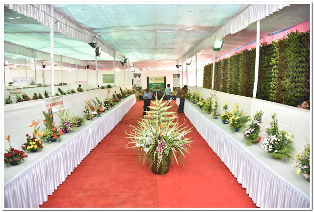 Mumbai International Airport and GVK Botanical Gardens in association with the Mumbai Rose Society bring to you the 4th 'International Flower Show Mumbai International Airport and GVK Botanical Gardens in association with the Mumbai Rose Society bring to you the 4th 'International Flower Show