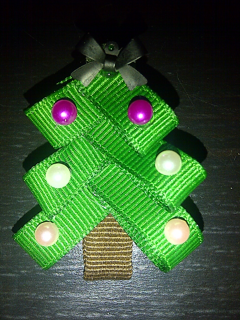 Lucky's Crafts Make your own Christmas Tree Hair Clip