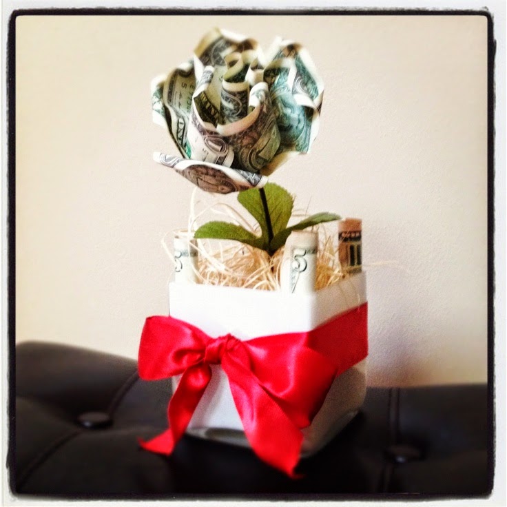 Regalar dinero en maceta Regalar dinero en forma de flor con una maceta