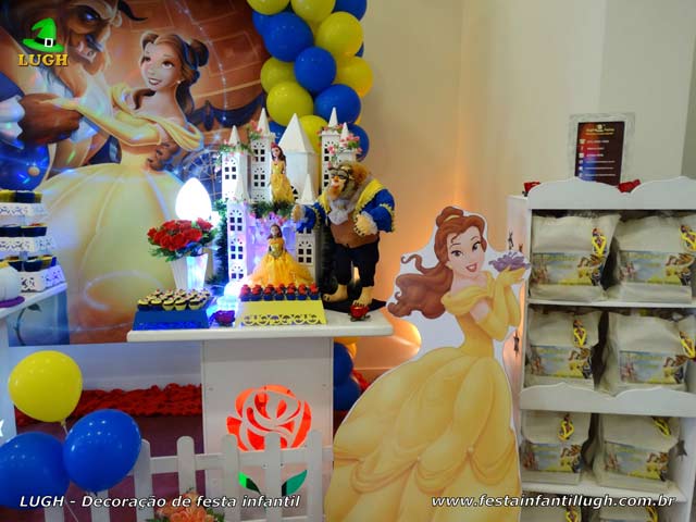 Decoração de aniversário A Bela e a Fera provençal Decoração de aniversário A Bela e a Fera