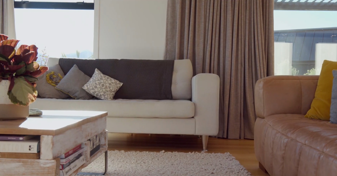 25 Interior Design Photos vs. 13 Torridon Ct, Jack's Point New Zealand Luxury Home Tour