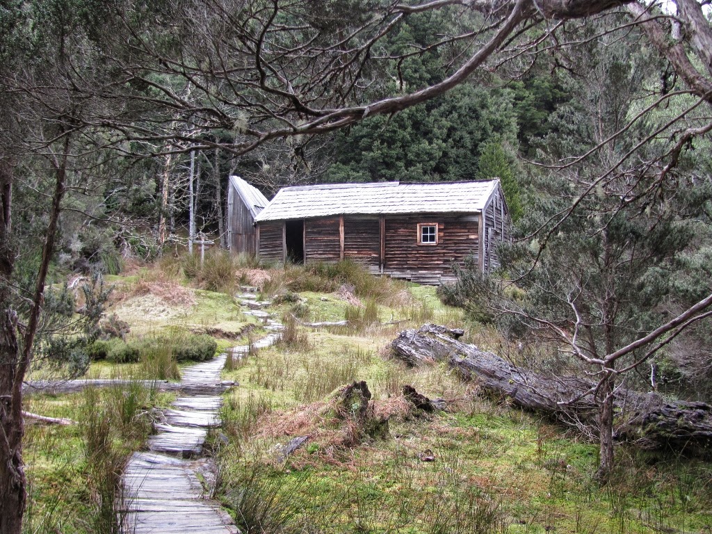 M&M Smith TASMANIA DAY 5 OVERLAND TRACK Kia Ora Hut to Windy
