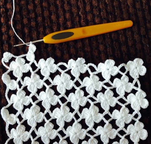 Beautiful Flower Crochet Stitch - Free Crochet Diagram