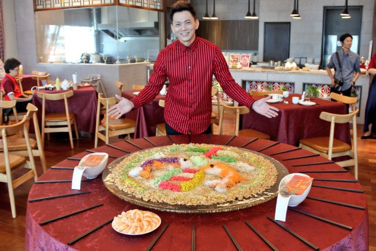 Media, Local & International Artiste Tossed Their Way to Good Fortune At Promenade Hotel Kota Kinabalu Media, Local & International Artiste Tossed Their Way to Good Fortune At Promenade Hotel Kota Kinabalu