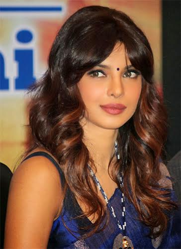 Find Out Dazzling Hair Styles You Can Pair With Banarasi Sarees