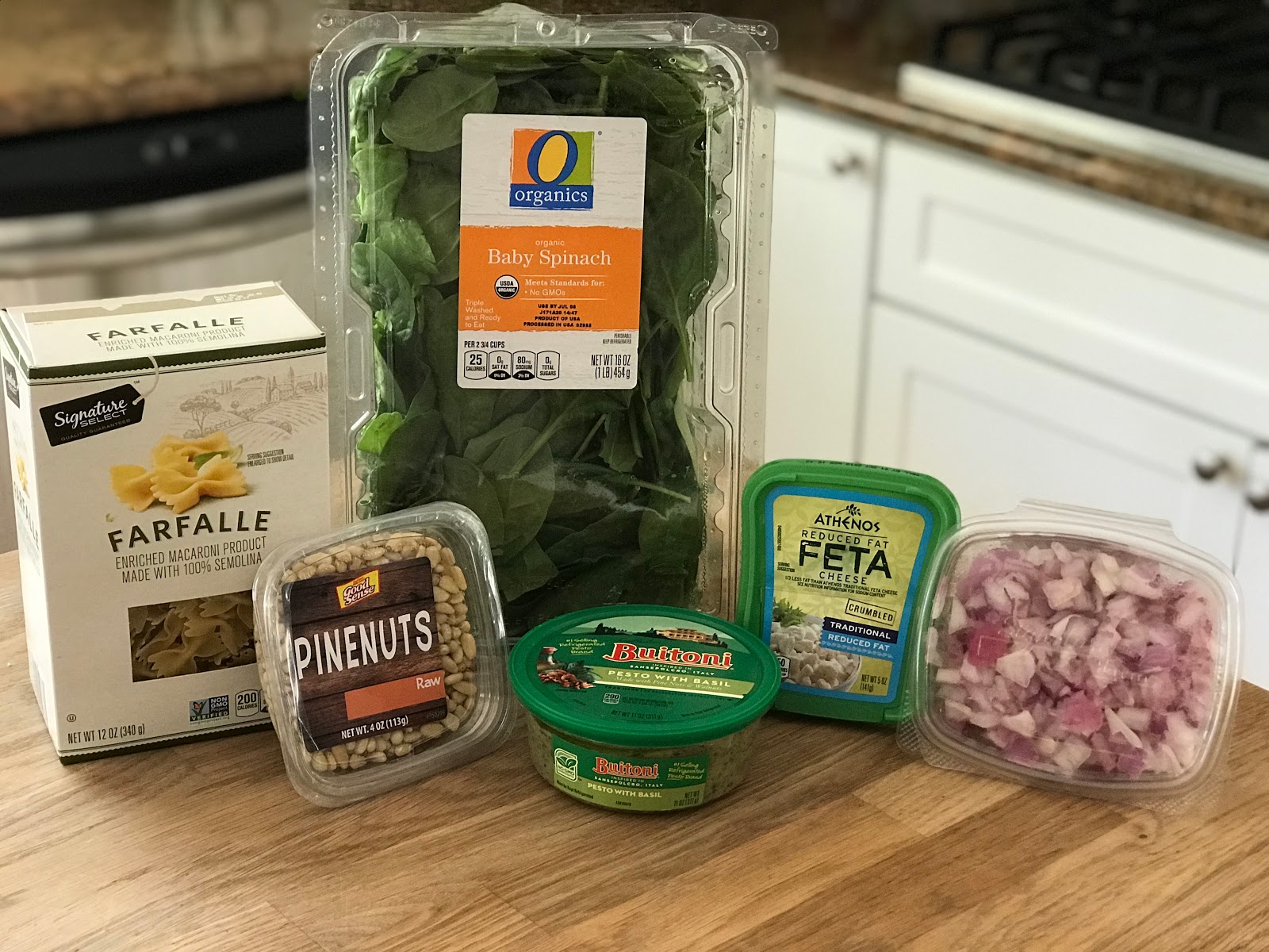 The Larson Lingo: Pesto Pasta Salad