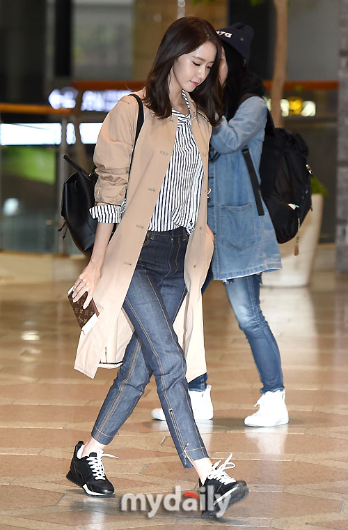 SNSD YoonA departs for Japan - Wonderful Generation