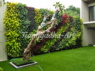 Jasa Pembuatan Taman Vertikal atau vertical garden Surabaya tianggadha art