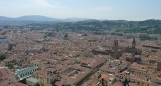 Museo Bargello y Badia Fiorentina desde la cúpula del Duomo de Florencia. Museo Bargello y Badia Fiorentina desde la cúpula del Duomo de Florencia.