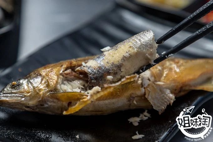 燒肉 燒烤 台南 美食 推薦 燒烤攤 泰國蝦 東區 獨家 牡蠣