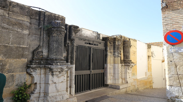 Templo inconcluso de los Jesuitas - Arcos de la Frontera Templo inconcluso de los Jesuitas - Arcos de la Frontera