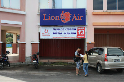 Money exchange in Manado & Lion Air Ticket Booking for Makassar