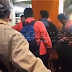 Flight Delay Lagi, Rayani Air 'Diserang' Penumpang