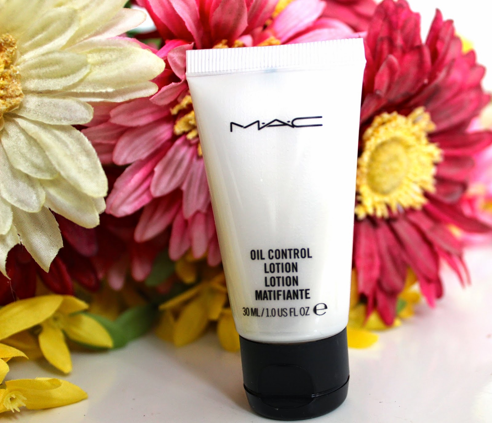 MakeUp Monday Part 1- FACE - Liz Loves