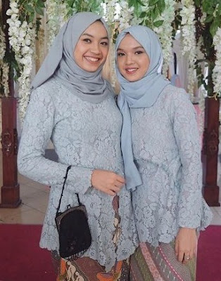 30+ Desain Model Baju Kebaya Muslim Brokat Modern Pesta Terbaru 2017, Syar’i Desain model kebaya muslim brokat modern pesta terbaru untuk wanita tampil syar 30+ Desain Model Baju Kebaya Muslim Brokat Modern Pesta Terbaru 2017, Syar’i