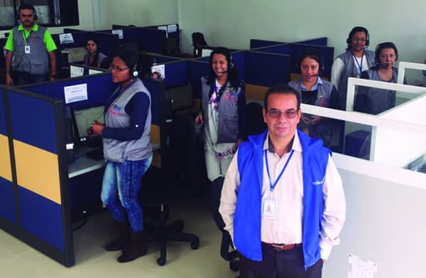 petugas call center call center