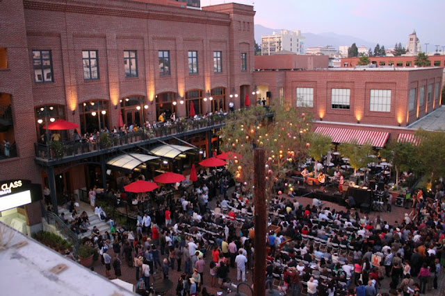 Compras no One Colorado em Pasadena Compras no One Colorado em Pasadena