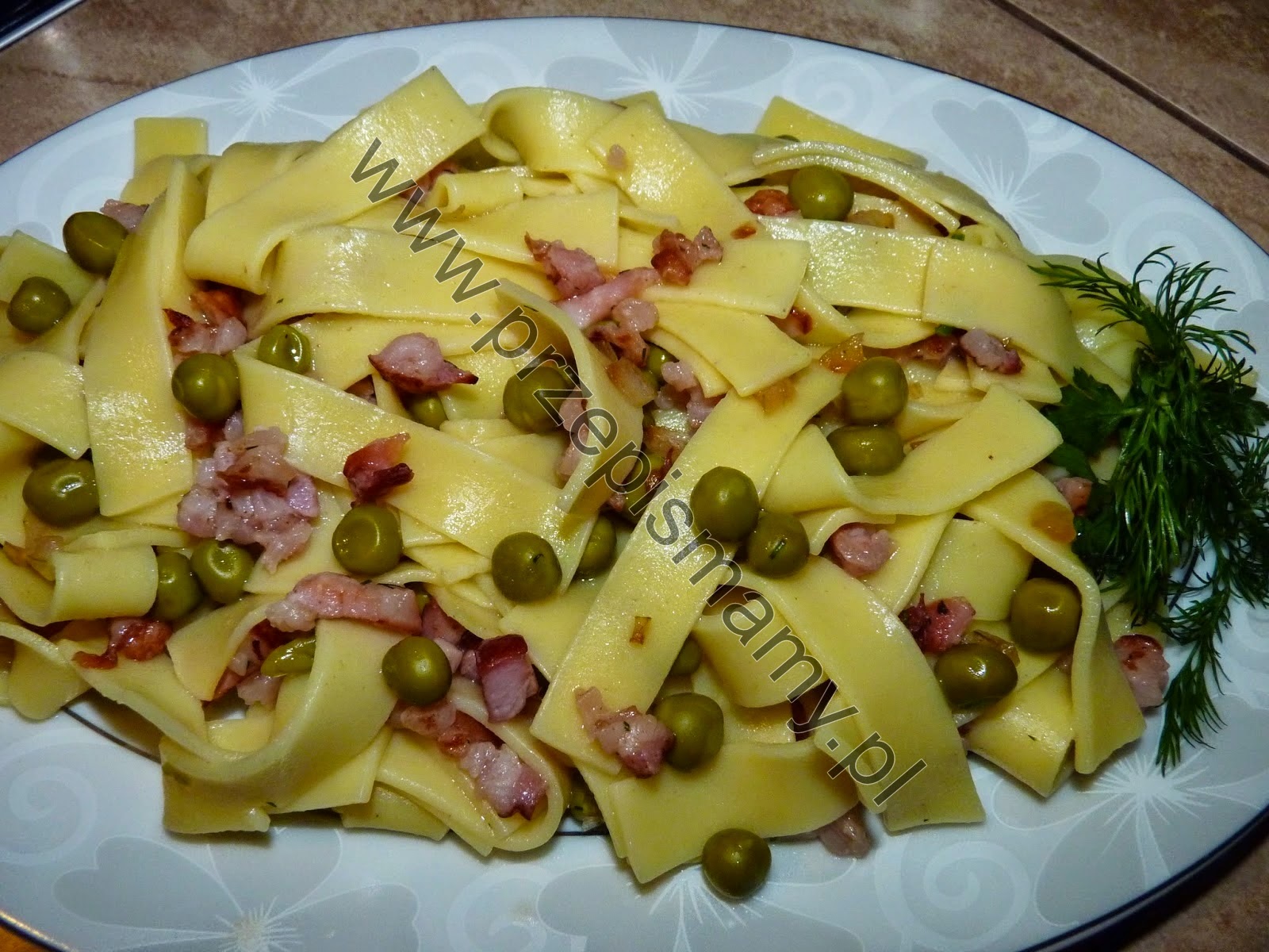 Makaron z zielonym groszkiem Makaron z zielonym groszkiem
