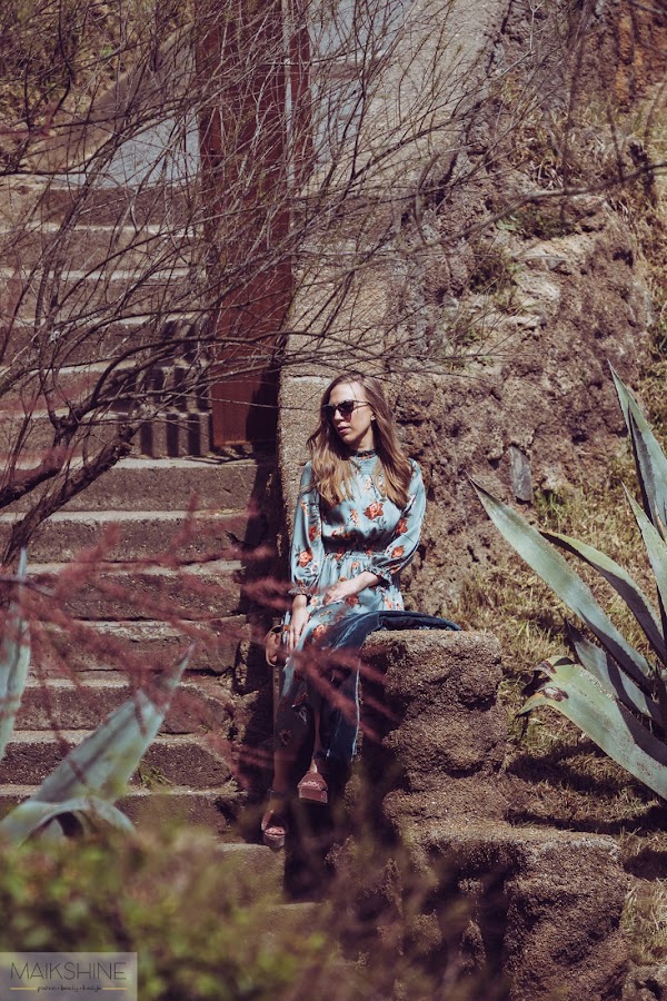 Outfit velvet sandals