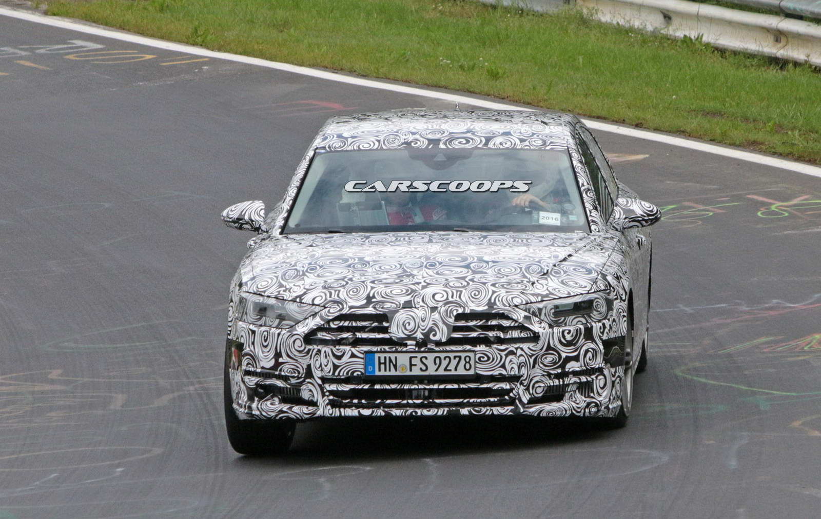 2018-Audi-A8-11.jpg