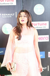 Nidhi Subbaiah Glamorous Pics in Transparent Peachy Gown at IIFA Utsavam Awards 006