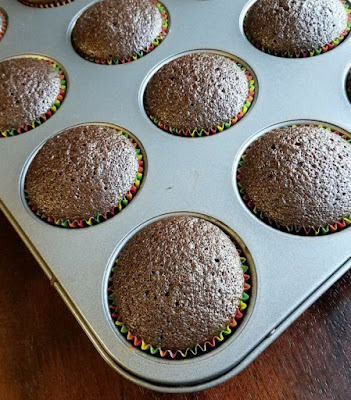 baked chocolate cupcakes