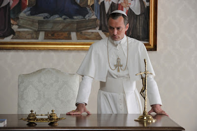 Image of Jude Law in The Young Pope (3)