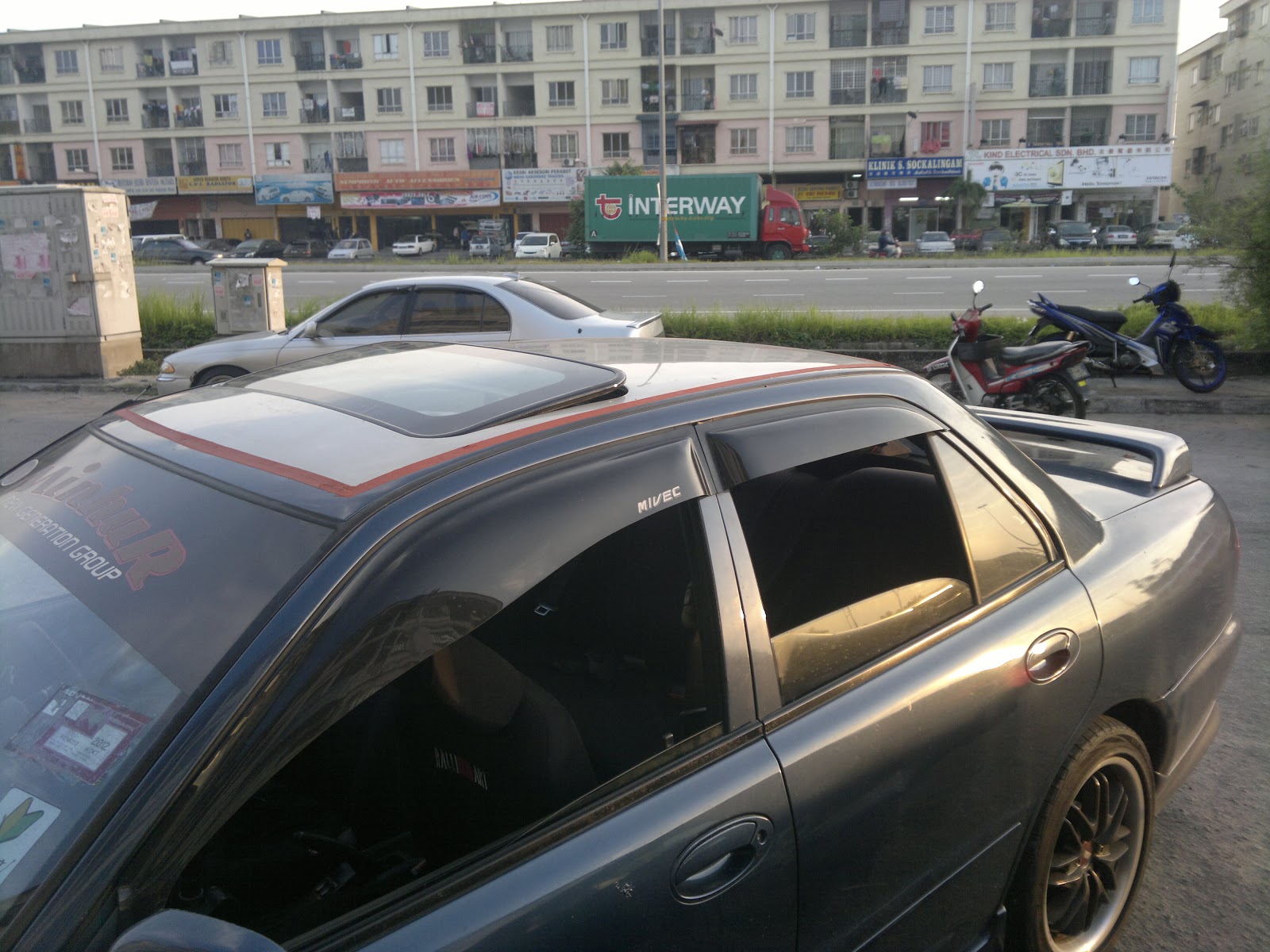 Bengkel sunroof SUNROOF UNTUK KERETA WIRA