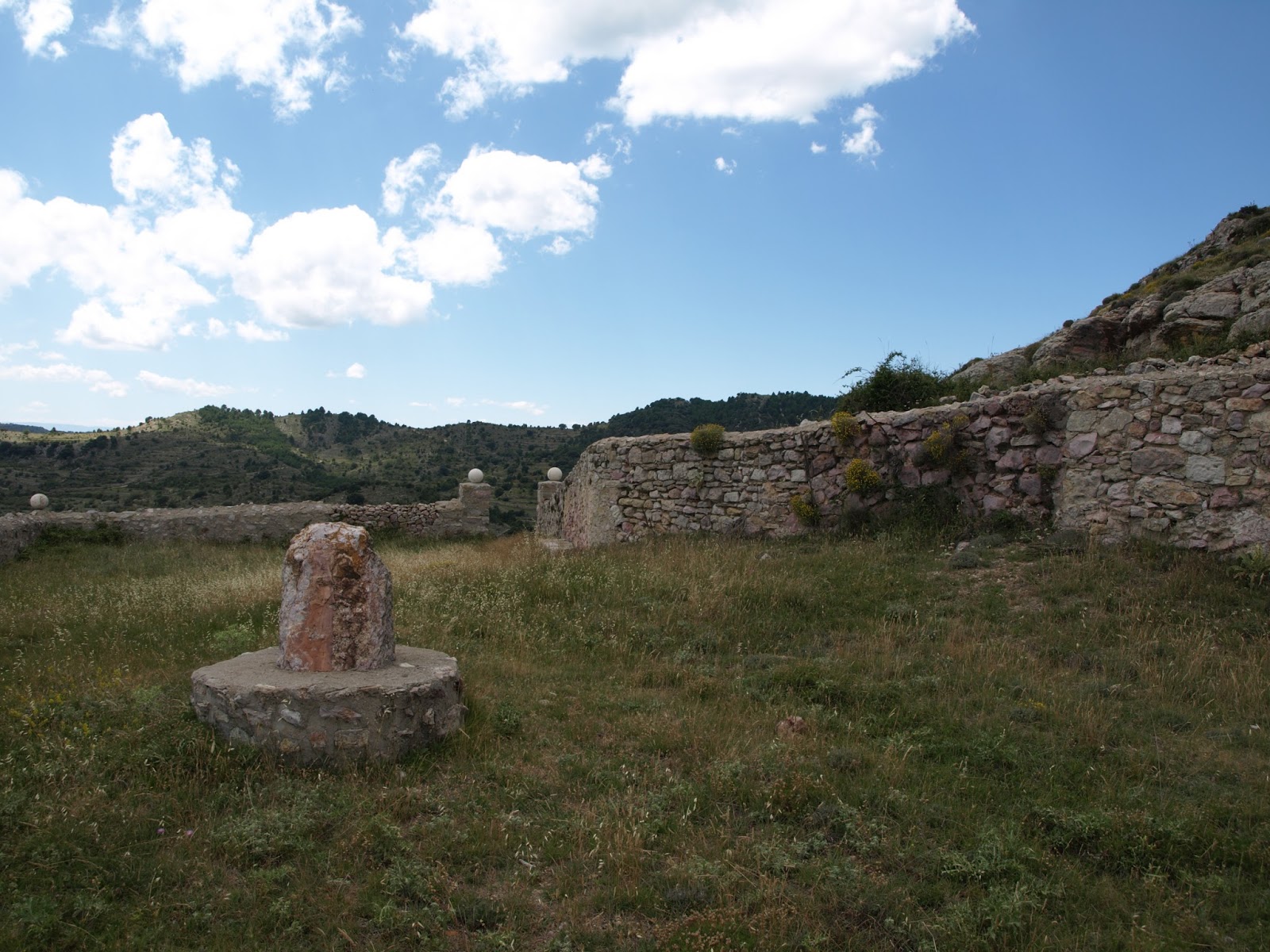 PUEBLOS Y LUGARES DE CASTELLON Castell de Cabres