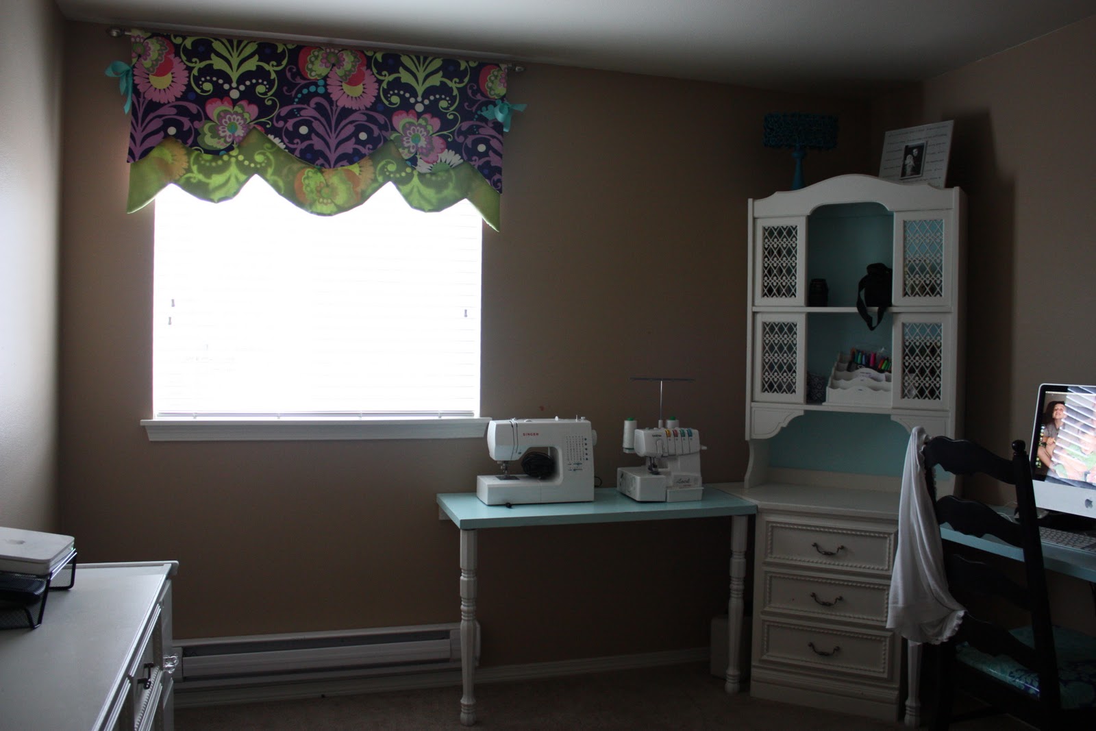 Ana white shop desk hutch