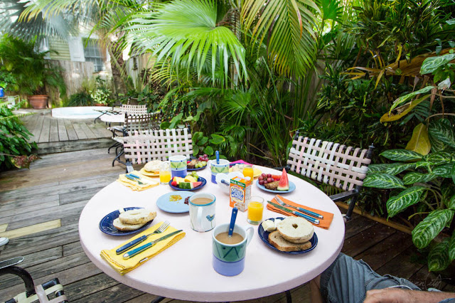 Traumhaftes Frühstück im Key West Bed and Breakfast Traumhaftes Frühstück im Key West Bed and Breakfast