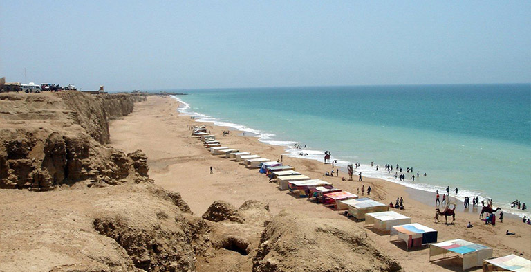 Clifton Beach Tourist attractions in Pakistan