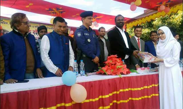 Book festival is celebrated in Bhuapur and Gopalpur ভূঞাপুর ও গোপালপুরে বই উৎসব পালিত