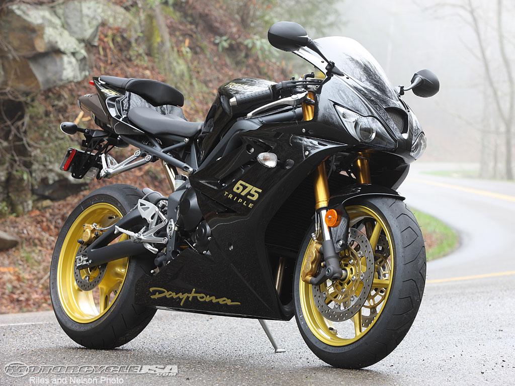 Bikes World Triumph Daytona