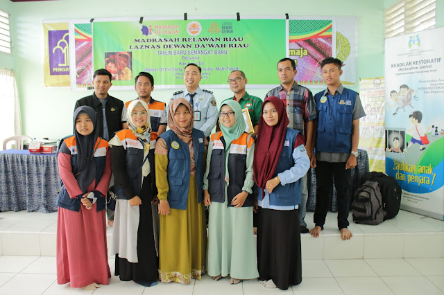 Tim Literasi INPRASA bersama Laznas Dewan Dakwah Riau, dan Kepala Sub Seksi Pendidikan dan Bimbingan Kemasyarakatan, Zunu Danu, S.S.Psi, Psikolog