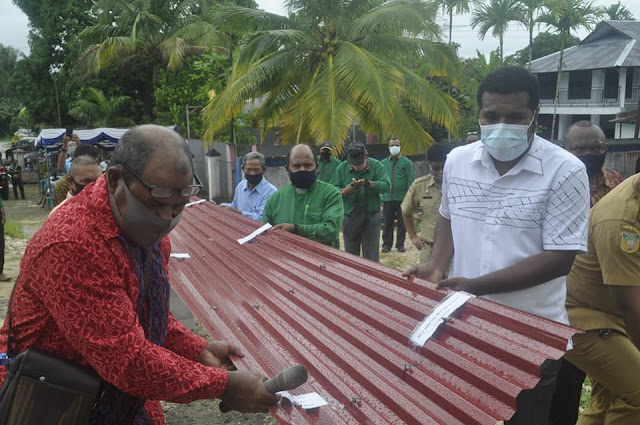 Herry Ario Naap Nilai Tokoh Agama Berperan Kampanyekan Pencegahan Covid-19 di Biak Numfor Herry Ario Naap Nilai Tokoh Agama Berperan Kampanyekan Pencegahan Covid-19 di Biak Numfor
