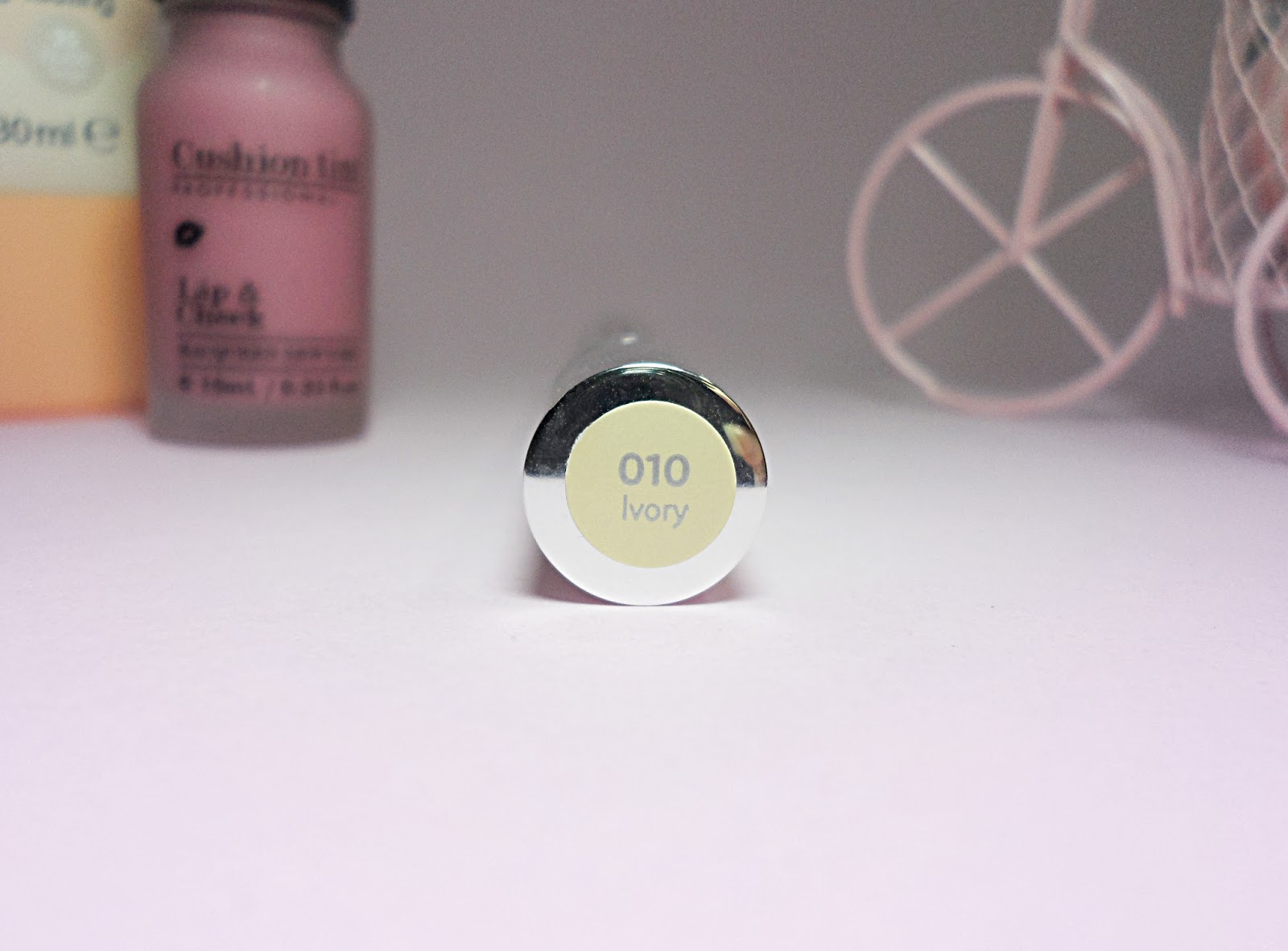 Catrice ReTouch LightReflecting Concealer Review