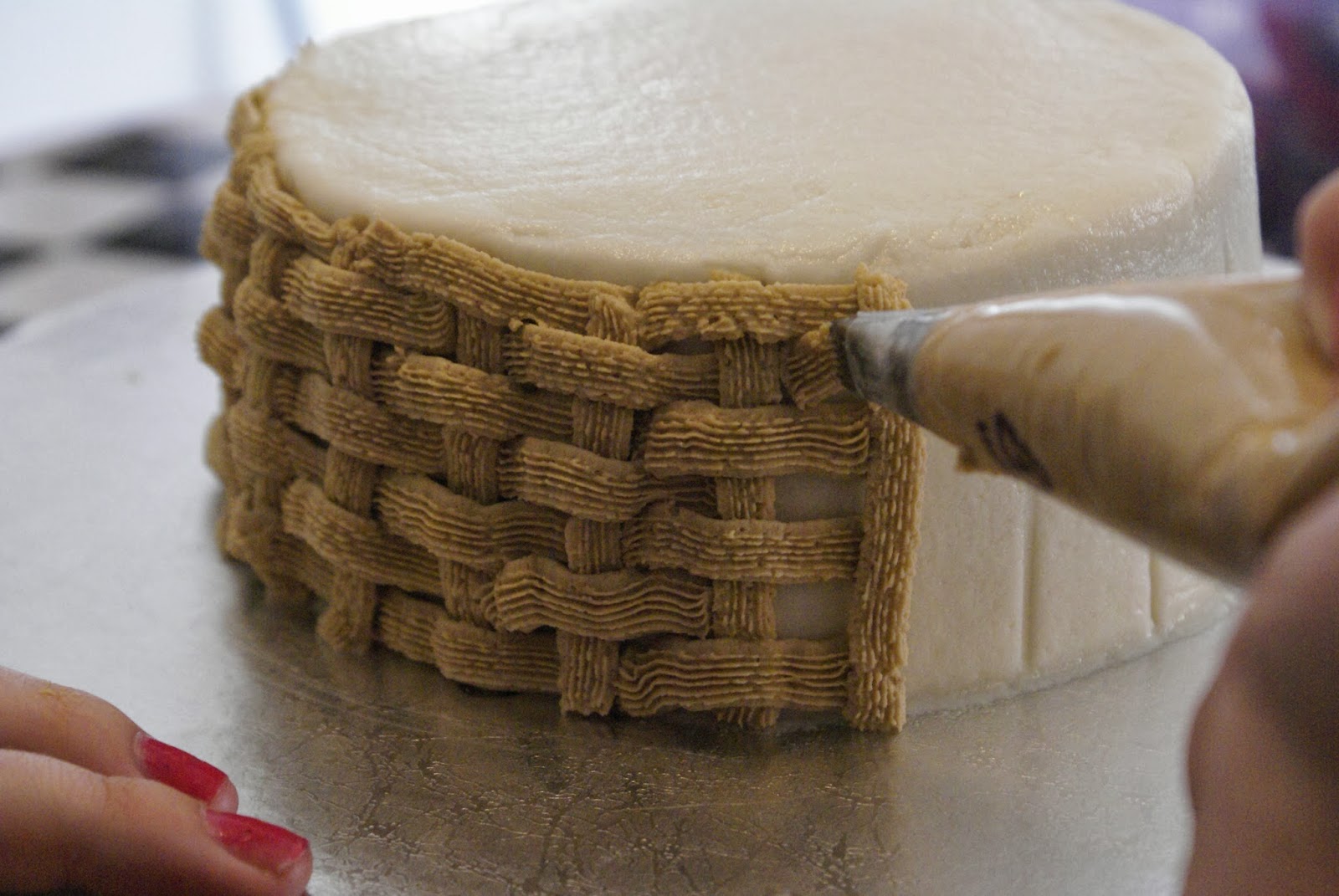 Basket Weave Using Buttercream