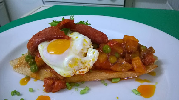 Tosta Flamenca con Huevos